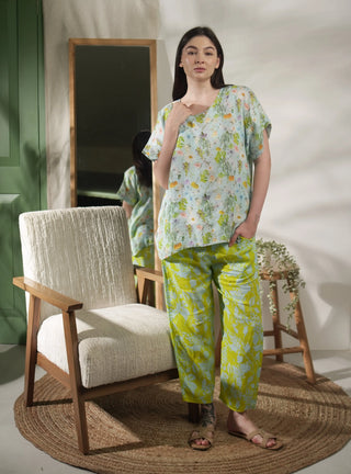 NEO PURE NATURAL LINEN FLUTTERING BLOOMS TUNIC P C Crafts