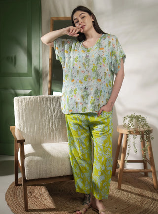 NEO PURE NATURAL LINEN FLUTTERING BLOOMS TUNIC P C Crafts