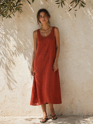 SOLACE Premium Linen Sleeveless Dress – Brick Rust